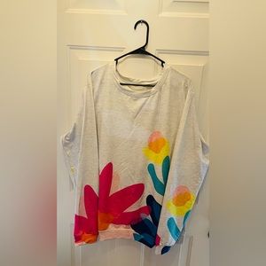 Abstract Sweatshirt - 3XL - Perfect to pair with leggings!!